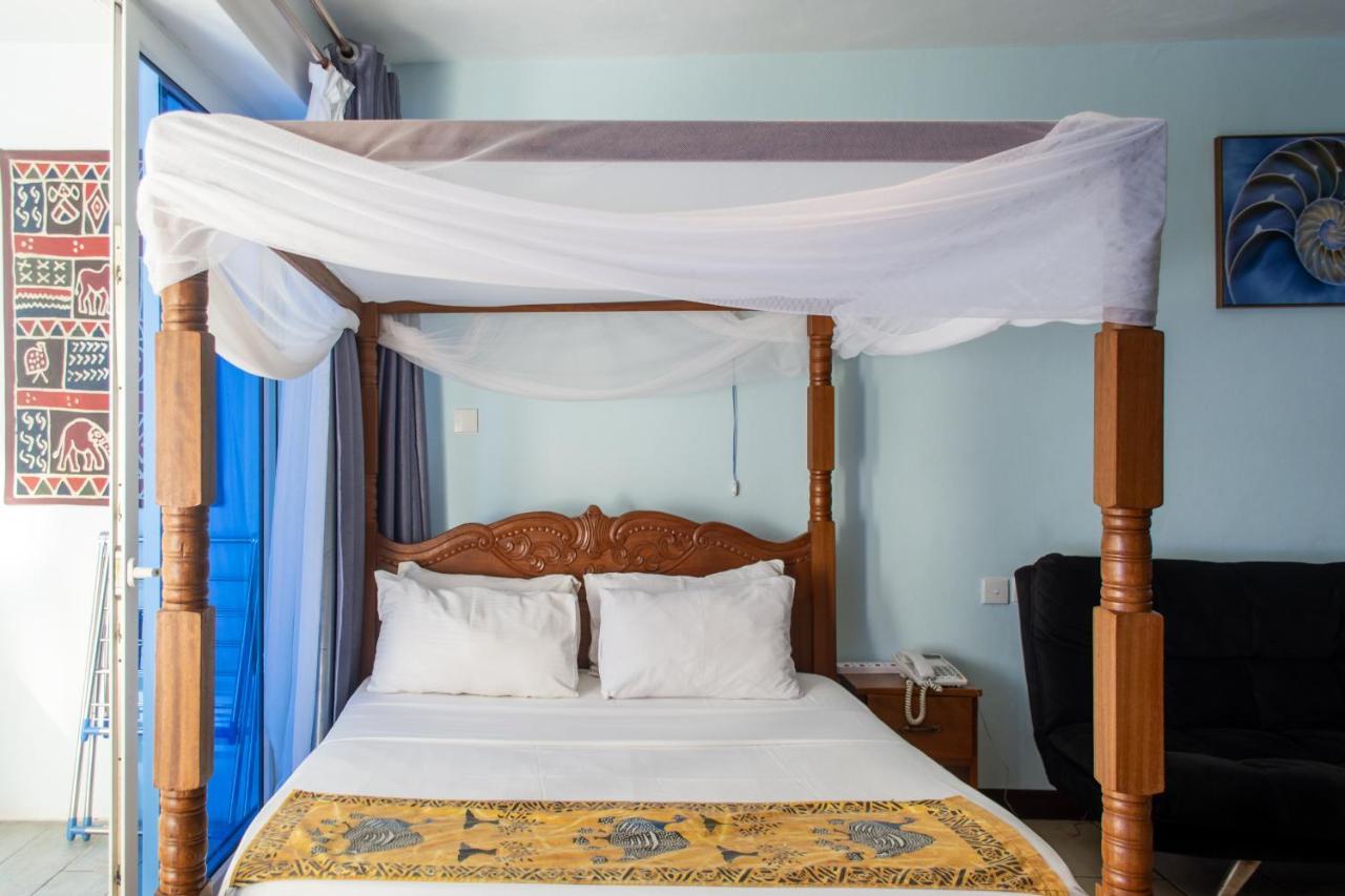 شقة مومباسا  في Cowrie Beach Haven Studio المظهر الخارجي الصورة
